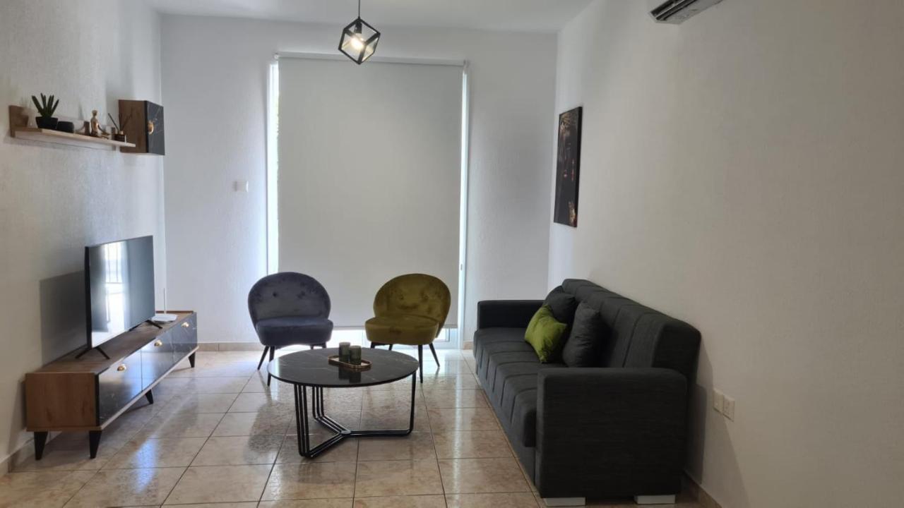 Laertis Apartments - By Imh Travel & Tours Paphos 外观 照片
