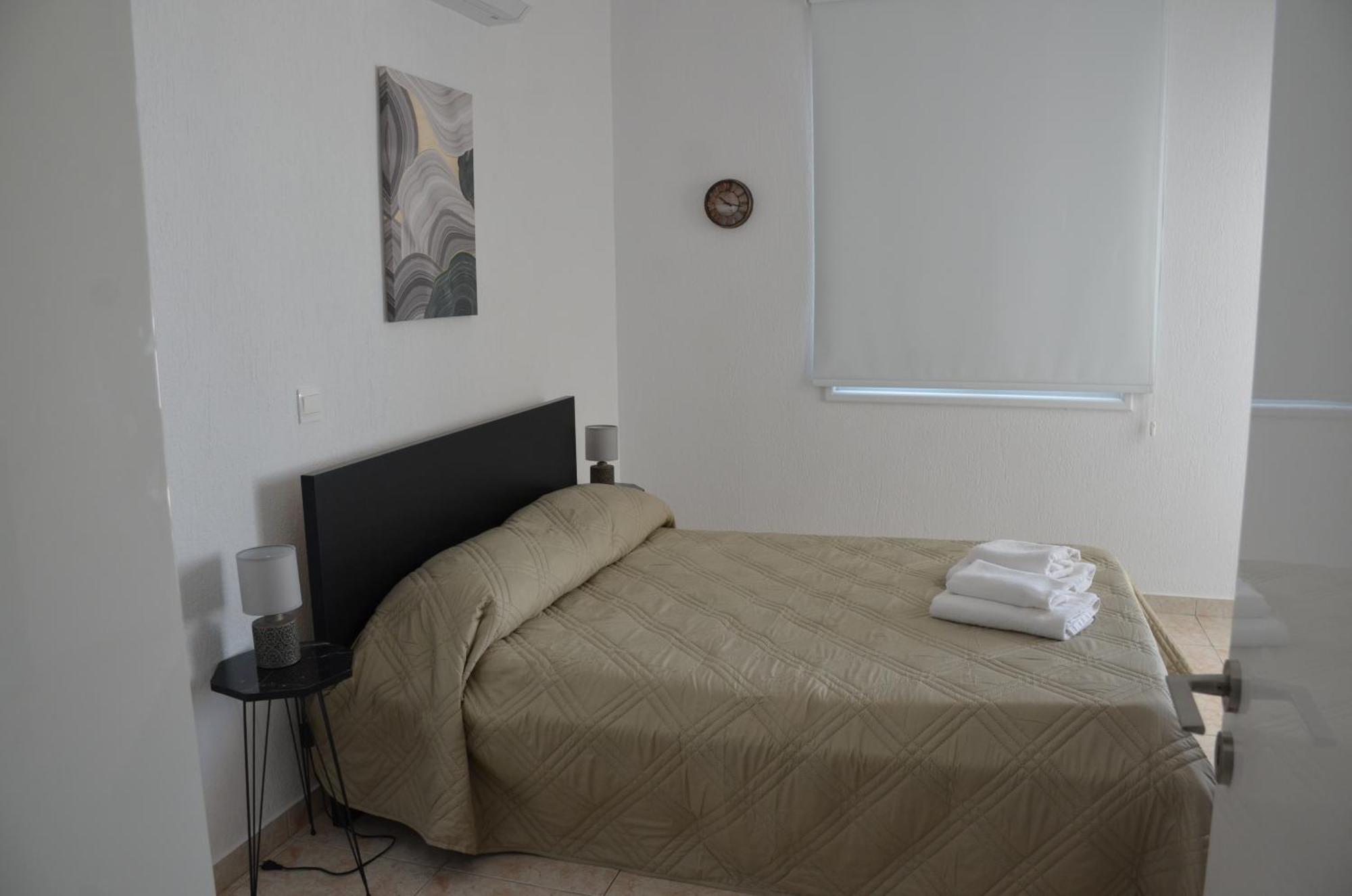 Laertis Apartments - By Imh Travel & Tours Paphos 外观 照片