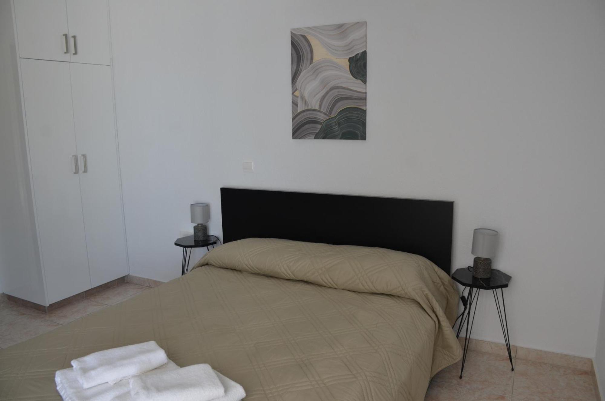 Laertis Apartments - By Imh Travel & Tours Paphos 外观 照片