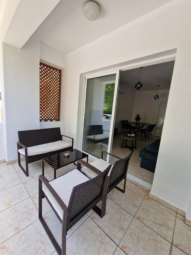 Laertis Apartments - By Imh Travel & Tours Paphos 外观 照片